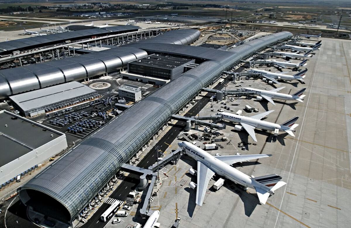 Réservez votre Moto Taxi à Paris avec Paris Amplitude : transferts aéroport 24/7